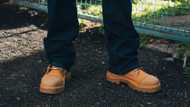 Work Boots and Plantar Fasciitis: A Guide for the Trades